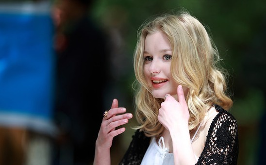 国籍|中国最特殊的一个民族,满街的长腿美女,西方人面孔却是中国国籍