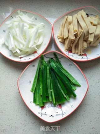  洋葱|洋葱干豆腐炒秋葵