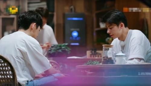  辛酸|许光汉疯狂干活，只为融入节目，何老师的一句话太辛酸