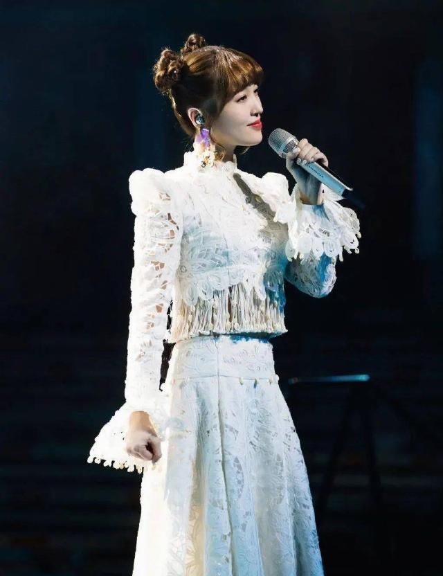  琦琦子|浪姐二公！姐姐们的妆发“翻车”了？！