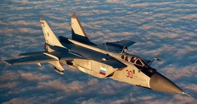  战机|中美俄现役战机最快时速：美3060公里，俄3920公里，中国是多少？