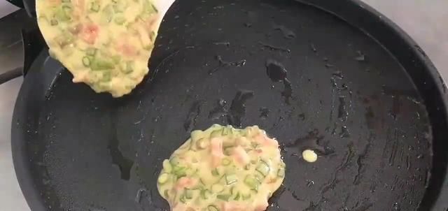  早餐|蒜苔帽创意新吃法，金黄酥脆，学会这一招，早餐就吃它