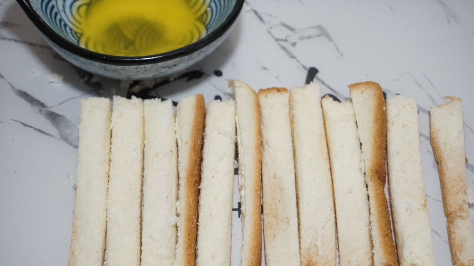  好吃|学我做自制零食，香甜酥脆，大人孩子抢着吃，成本低却比面包好吃