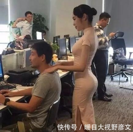 GIF|爆笑GIF: 大哥, 你们公司还缺程序员吗? 不知道俺现在去学, 还来得急不?