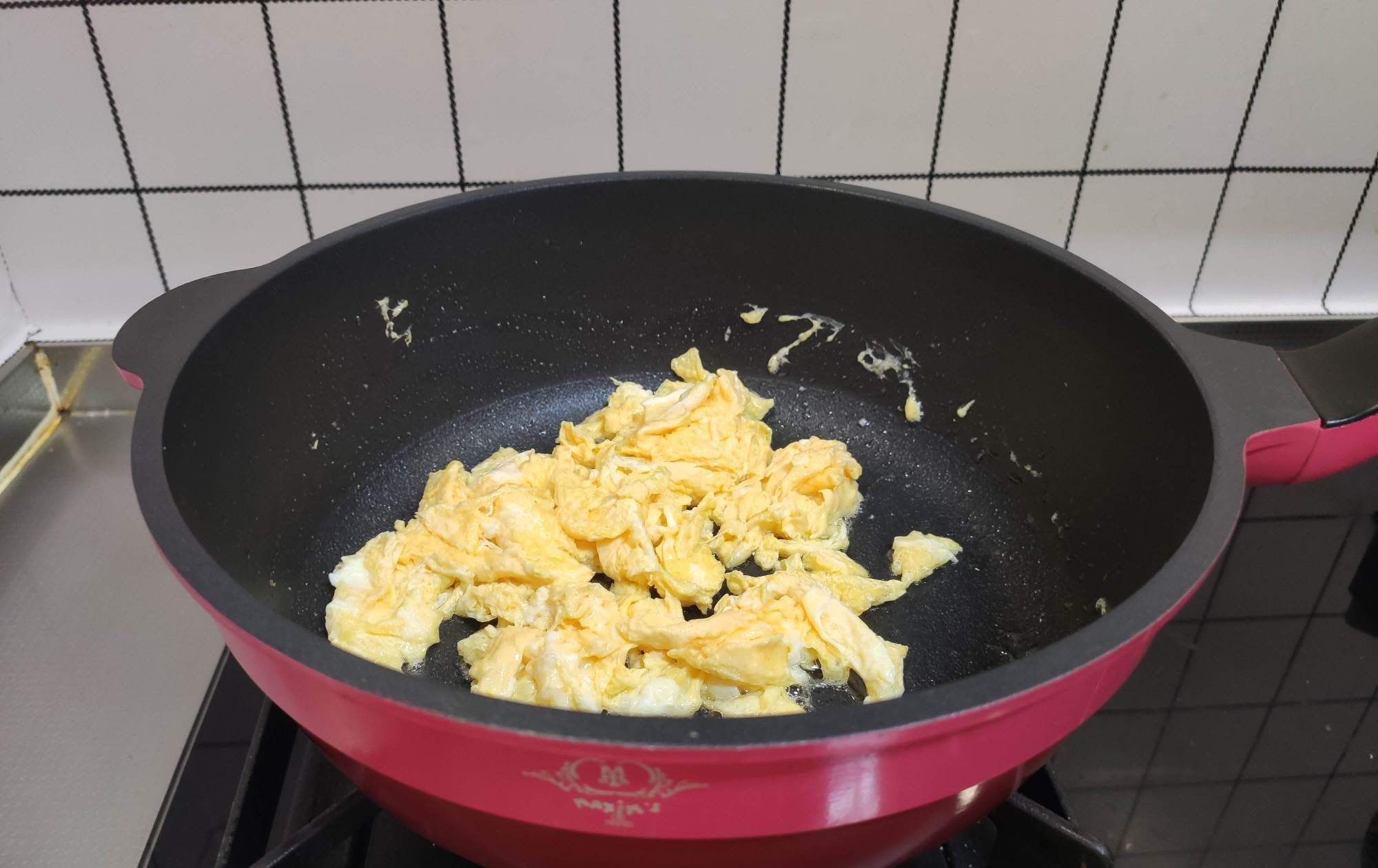  搅拌均匀|夏天吃包子，我最爱这馅，自带清香倍鲜美，一顿吃仨不是难事