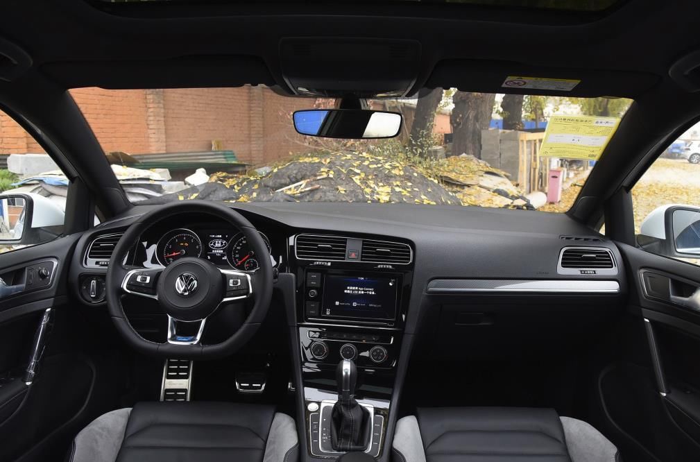  e5|同样16万，大众高尔夫和比亚迪e5谁档次高？看完你就明白了