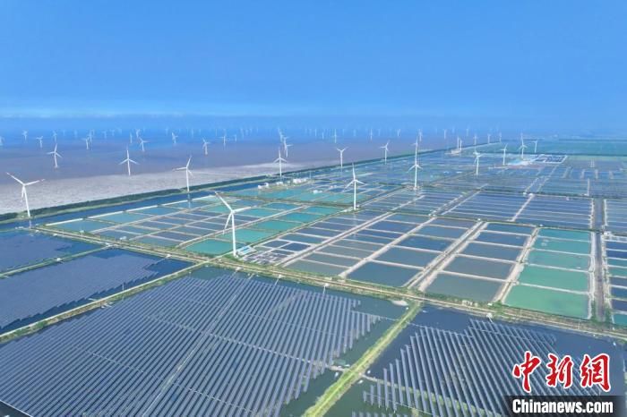 （聚焦中国高质量发展）中国绿色经济在江苏海岸线上“泵”发