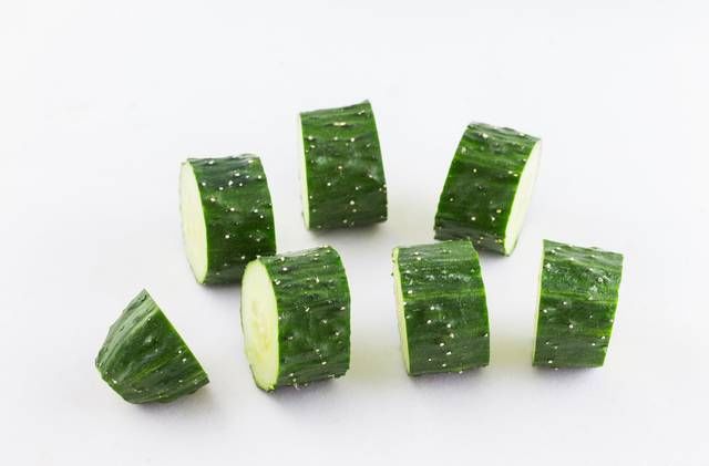 豌豆淀粉|夏天来了,教你黄瓜很清爽的做法,吃起来爽滑又Q弹