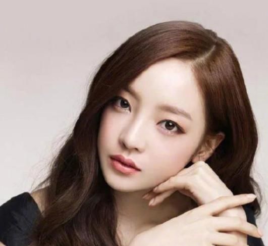  安慰|具荷拉生前日记曝光安慰自己控诉母亲外遇、丢掉自己……字字辛酸