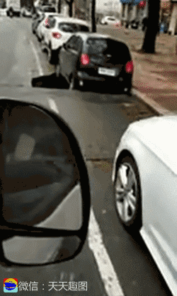 GIF|搞笑GIF:花手,谁敢来跟我比花手