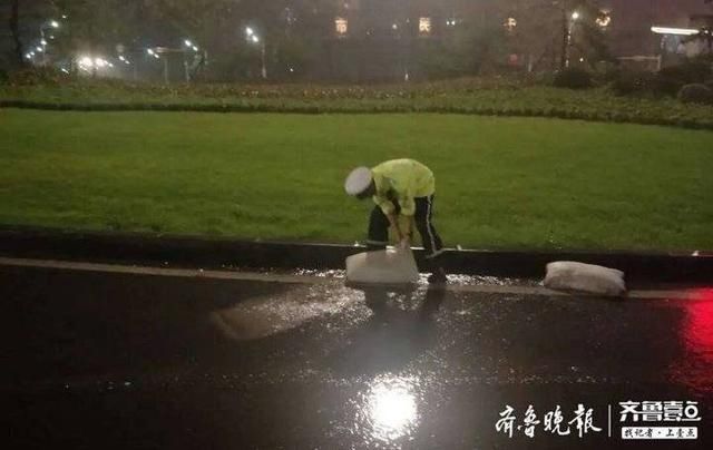  男子|惊险！男子雨夜被困山上，威海警民联手火速救援