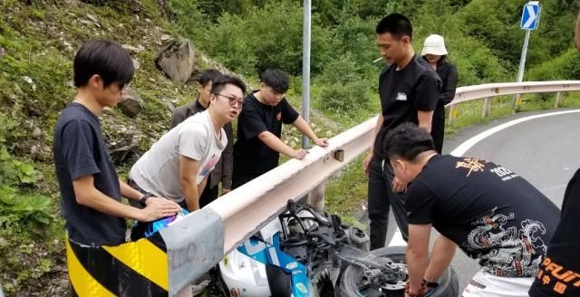  中线|那天，我就在川藏中线翻掉的那台车里