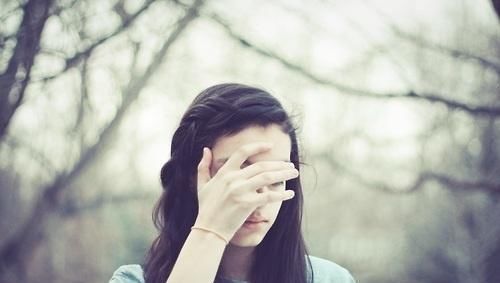 晚点|刚认识就急着和你扯结婚证，承诺彩礼晚点给的男人，你愿意嫁吗