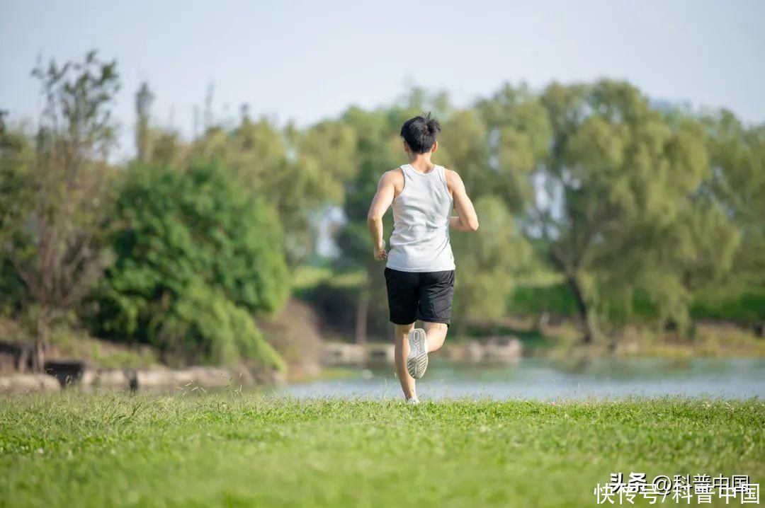 每天运动和不运动的人有什么区别(经常运动和不运动的人，到底有什么区别？真相让人吃惊)
