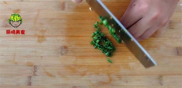  胡萝卜|早餐饼又出新做法，不揉面不发酵，3分钟就出锅，快捷方便超好吃