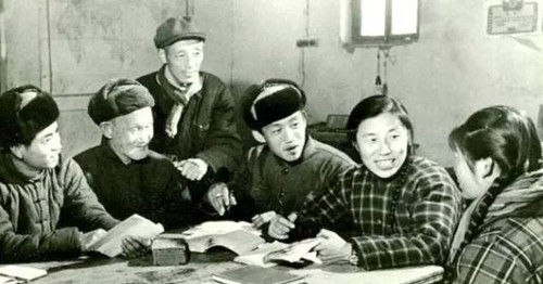 村民们|那个因为众人怂恿，嫁没文化农民的27岁女大学生，最终结局如何