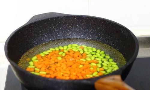 玉米淀粉|3分钟就出锅的快手小炒,做法原来这么简单,吃着爽口又不油腻