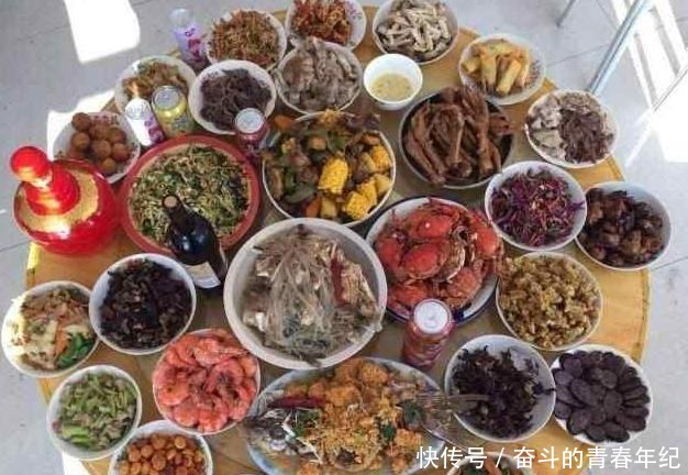 硬菜|什么才算是硬菜北方拿出烤全羊,南方拿什么呢