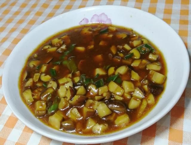  早餐|三伏天的早餐，就馋这碗香菇面，鲜美营养，好吃开胃，几分钟搞定