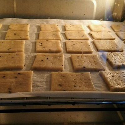  苏打饼干|芝麻奶盐苏打饼干