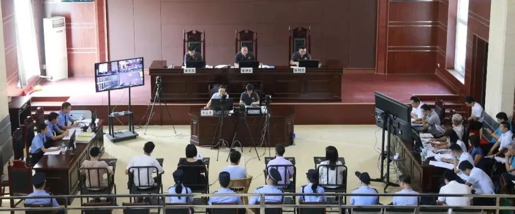 新型|为非作恶，欺压百姓，2女11男涉恶！赣州警方摧毁新型网络犯罪集团