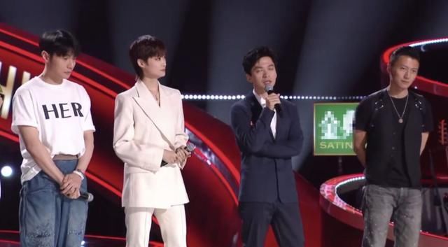  李健|《好声音》状况百出，华少被人顶替，李健拒绝换位置