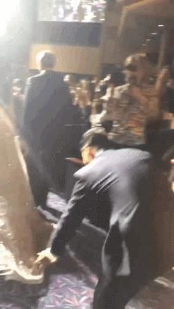 那场|那场豪掷两亿的世纪婚礼，其实已经蜕变成了“合约爱情”！