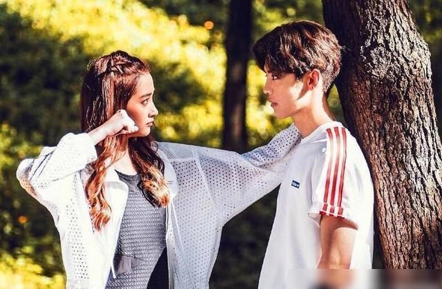 关晓彤|鹿晗那么多女粉丝，为何公开关晓彤恋情，因跑男团的一句话