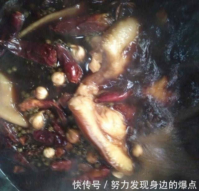  餐厅|香卤耳叶，餐厅必备的下酒菜