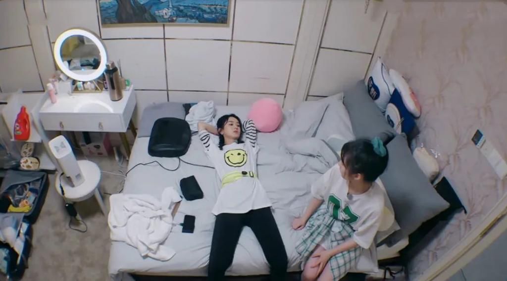  江湖|赵小刀重现江湖，专治黄晓明“中年王子病”，现实版一物降一物