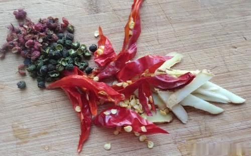 块钱|分享一个白菜好吃的做法,成本不到3块钱,每周做3次吃不腻