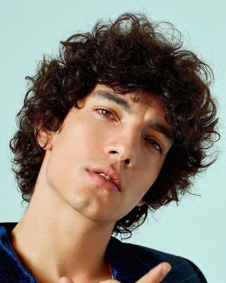  空降|Manu Rios 空降成《名校风暴》新男主！