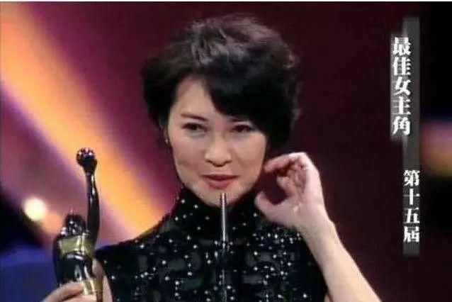 萧芳芳|《女人,四十》25年,萧芳芳用神演技说明,女性该上班还是顾家