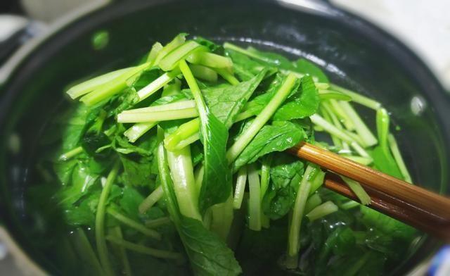  越来越|2种食材6个步骤，小白秒变大厨，炒出经典粤菜