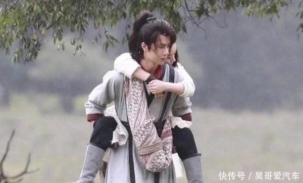 王一博|上《快本》的赵丽颖,与陈伟霆在一起开心!与王一博在一起自信!