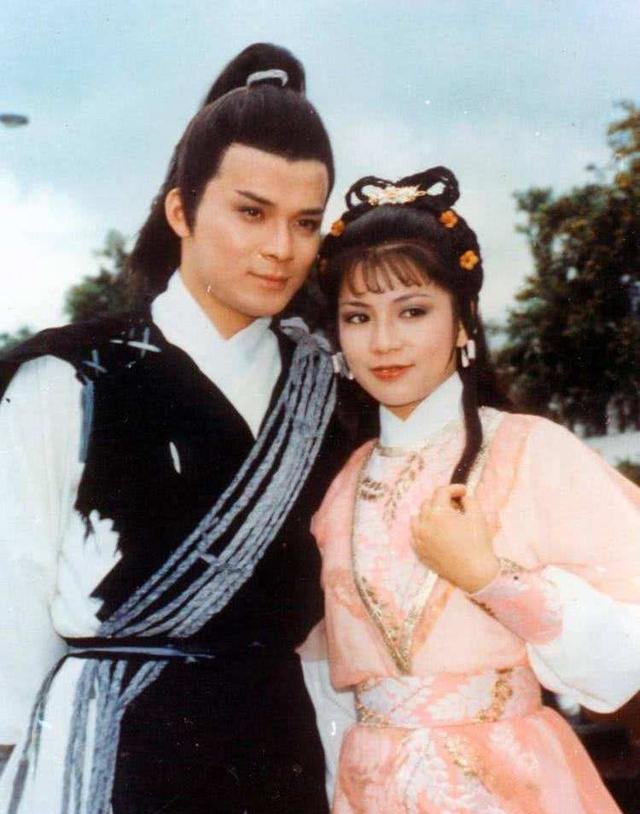  认可|翁美玲自杀背后：不被亲人认可，多次为爱自杀，26岁香消玉殒