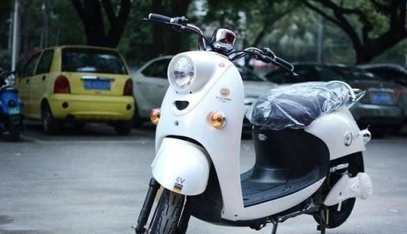  电动车|电动车“以旧换新”，商家赔本做慈善？车主：哎呀，上当了