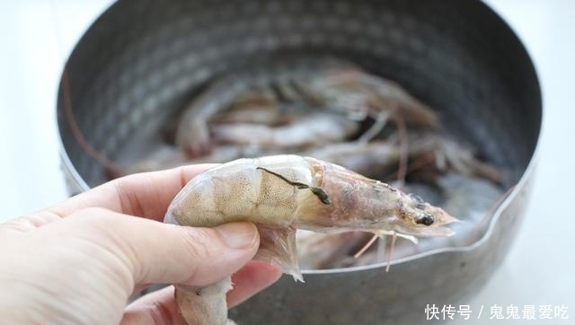 清香|吃百菜不如吃白菜,加大虾一起炒,清香中透着鲜美,营养高味道好