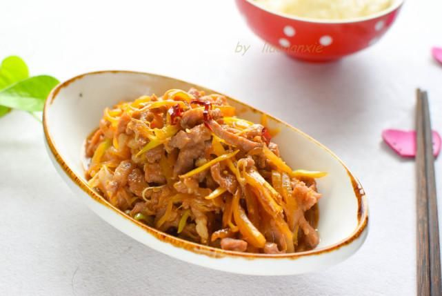  开胃|三伏天没食欲，试试这道菜，酸香开胃，比鱼香肉丝还抢手