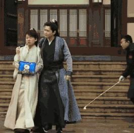  宝藏|郭麒麟：不拼爹，综艺营业，热搜常客，宝藏男孩为何这样“红”？