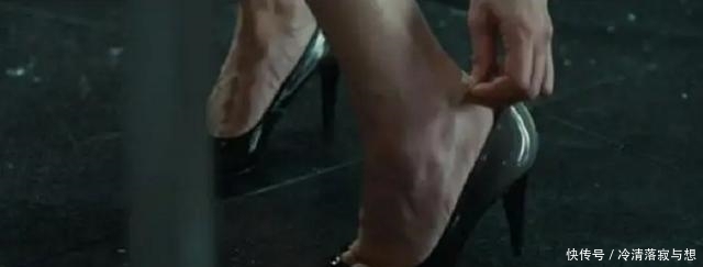 小说|又一部高能密室悬疑片,结局太意外!