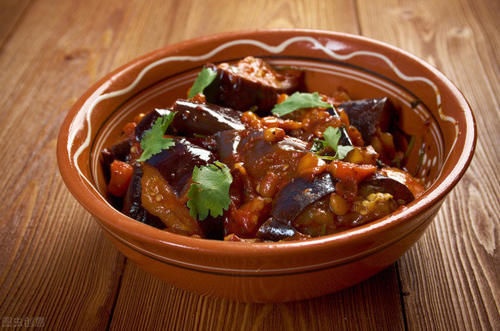 家常菜|教你做家常菜红烧茄子,简单几步轻松学会,香滑软糯超好吃