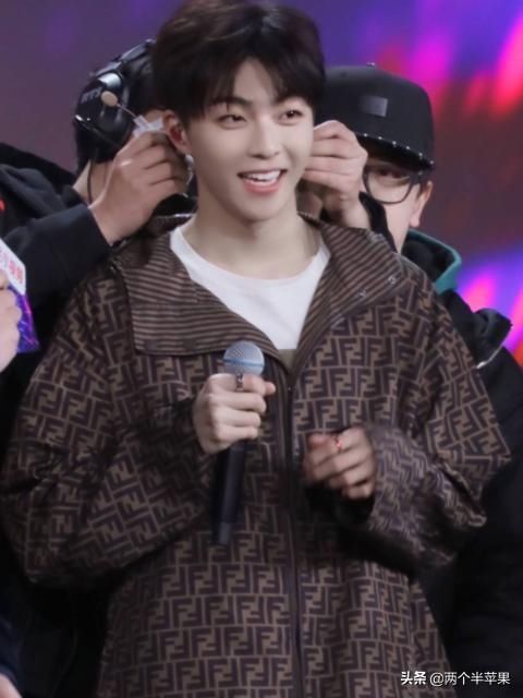 浙江|陈立农也将参加浙江综艺,担任常驻嘉宾,阵容一点也不输《跑男》