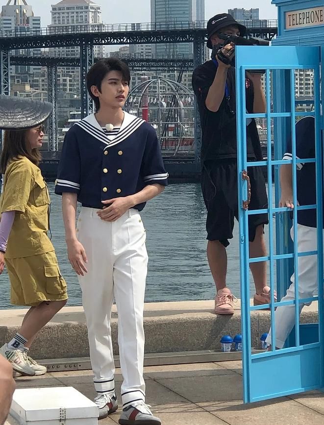  请来|《奔跑吧》收官之战开录！导演请来两位流量女星坐镇，蔡徐坤罕见主动