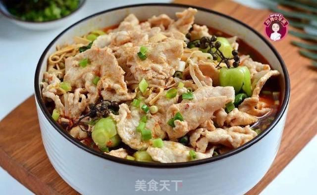 软弹|【健康美食】嫩滑鲜香,软弹不燥的水煮肉片~