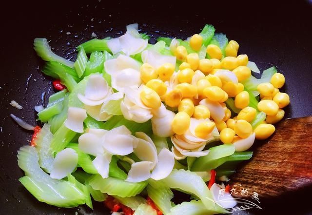  赛过|处暑已到，宁可不吃肉也要吃这个菜，6块钱炒一盘，赛过喝骨头汤