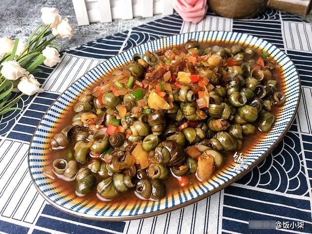 翻炒|炒田螺记得先焯水!厨师分享秘制做法,在家也能做出大排档的风味