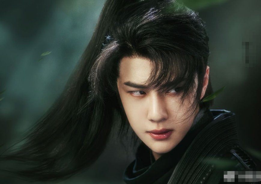  爱豆|同样是韩系爱豆转型，张艺兴被嘲了5年，而王一博仅用1年便登顶