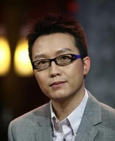  李玉刚|《星光大道》捧红的4位歌星，李玉刚名震中外，她却被封杀！