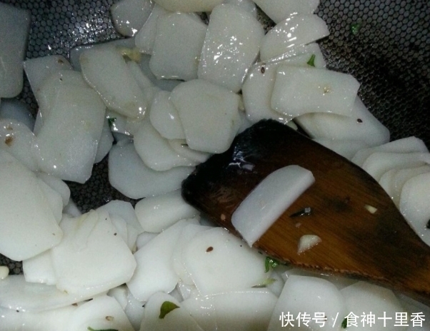 厕所|春天的“刮油菜”,晚饭吃一盘,隔夜上厕所,瘦出小蛮腰